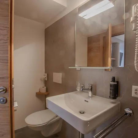 Chalet Stazione Ristorante Pensione Hotel 3*