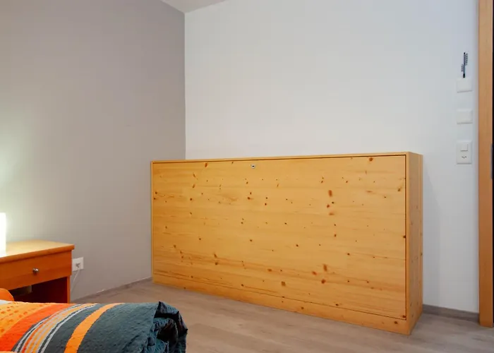 Stazione Ristorante Szálloda Poschiavo